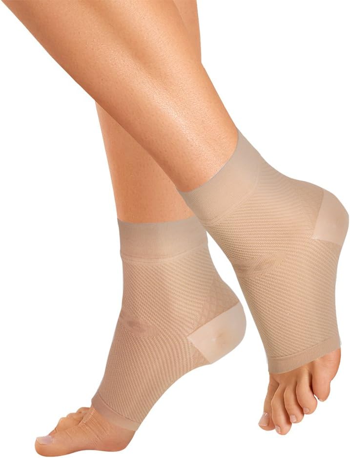 OrthoSleeve FS6 Compression Foot Sleeves for Plantar Fasciitis Heel Pain Support (1 Pair)


