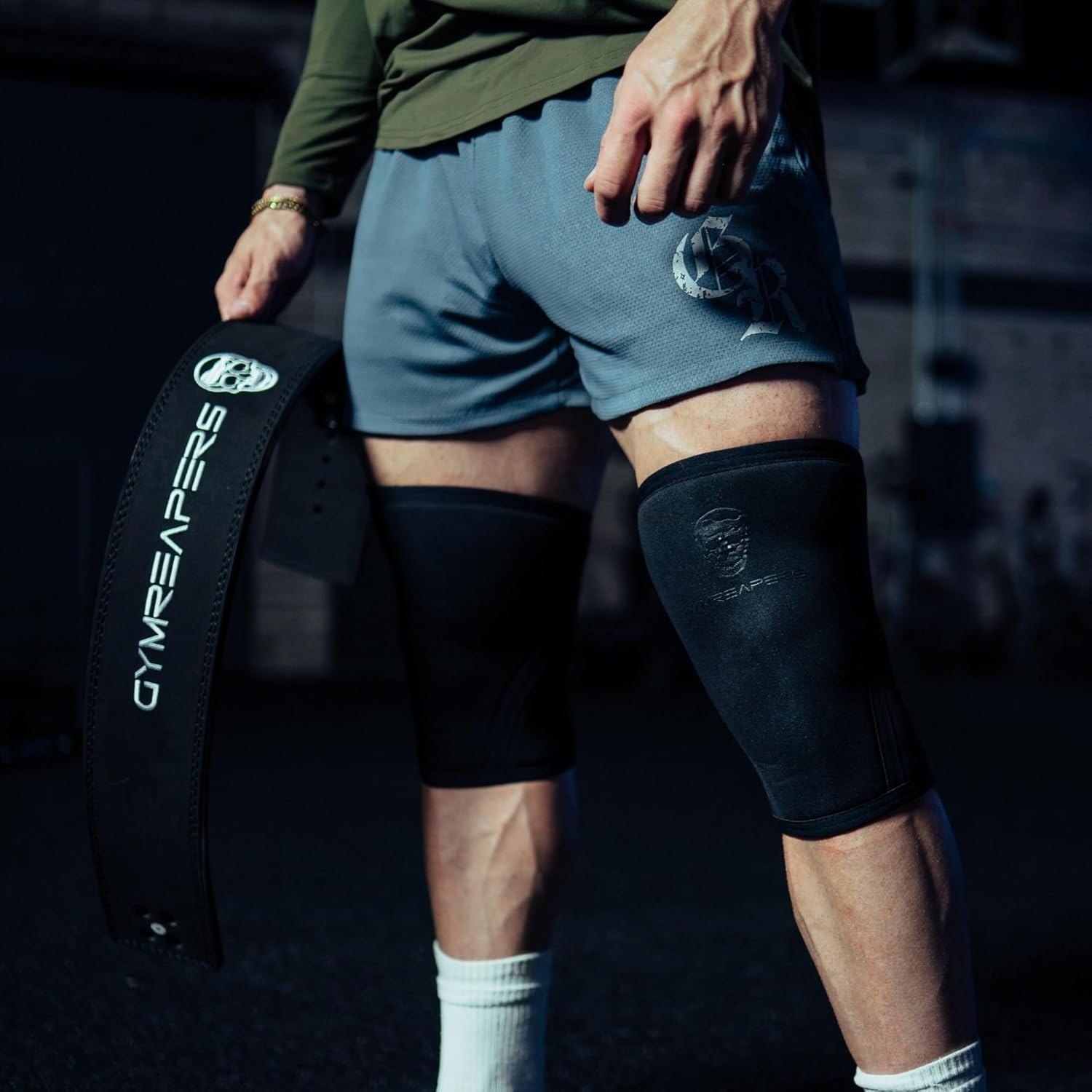Gymreapers 7mm Neoprene Knee Sleeves, IPF Approved Compression Pair with Bag


