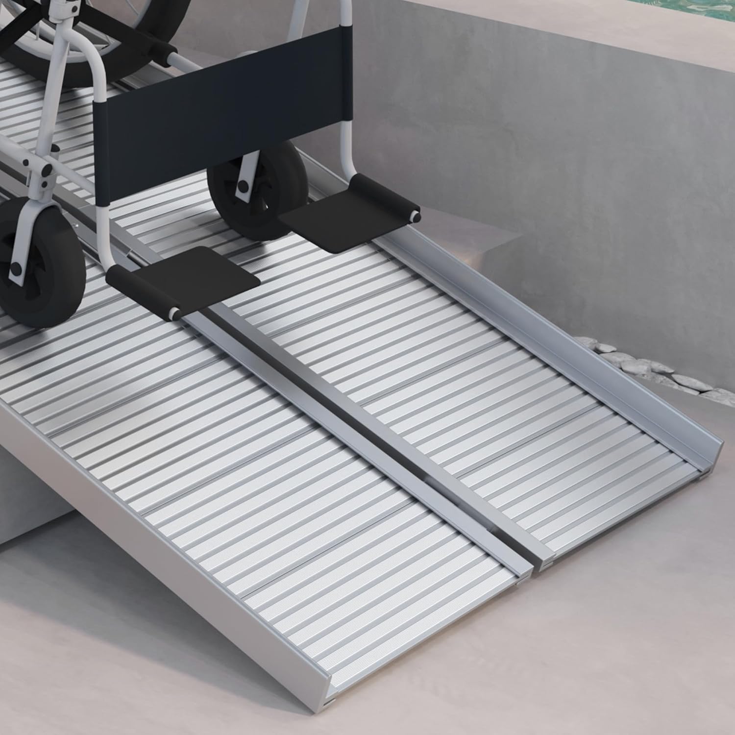 HOMCOM Foldable Aluminum Wheelchair Ramp with Non-Slip Surface and Handle, 600 lb

