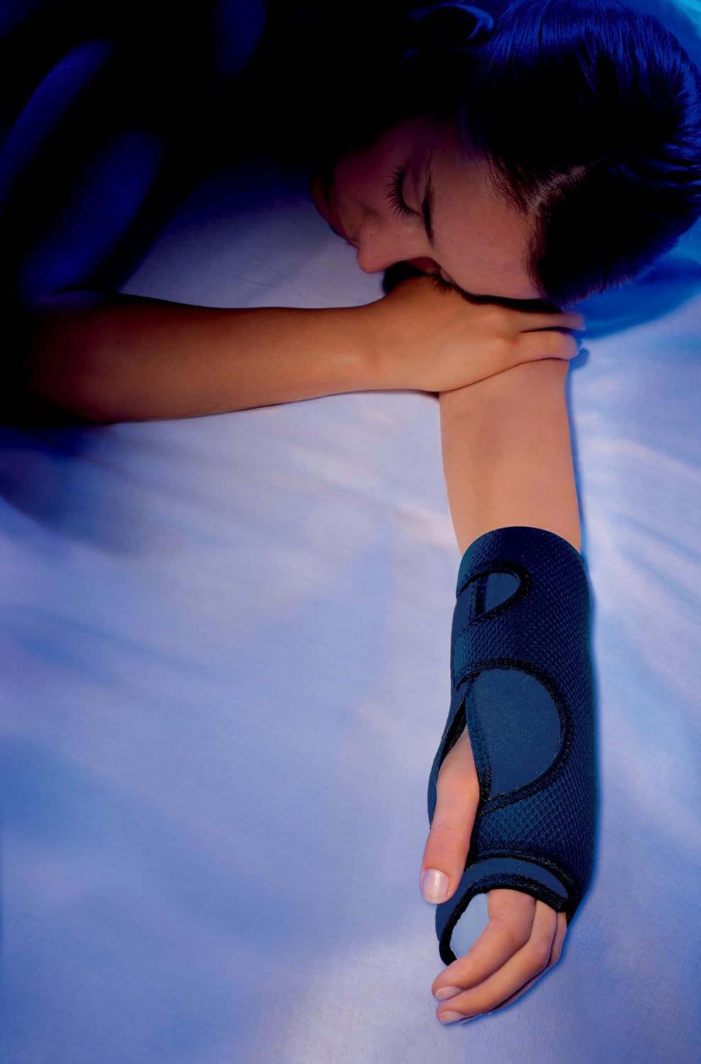 Futuro Night Wrist Sleep Support Brace Adjustable Night Splint for Carpal Tunnel

