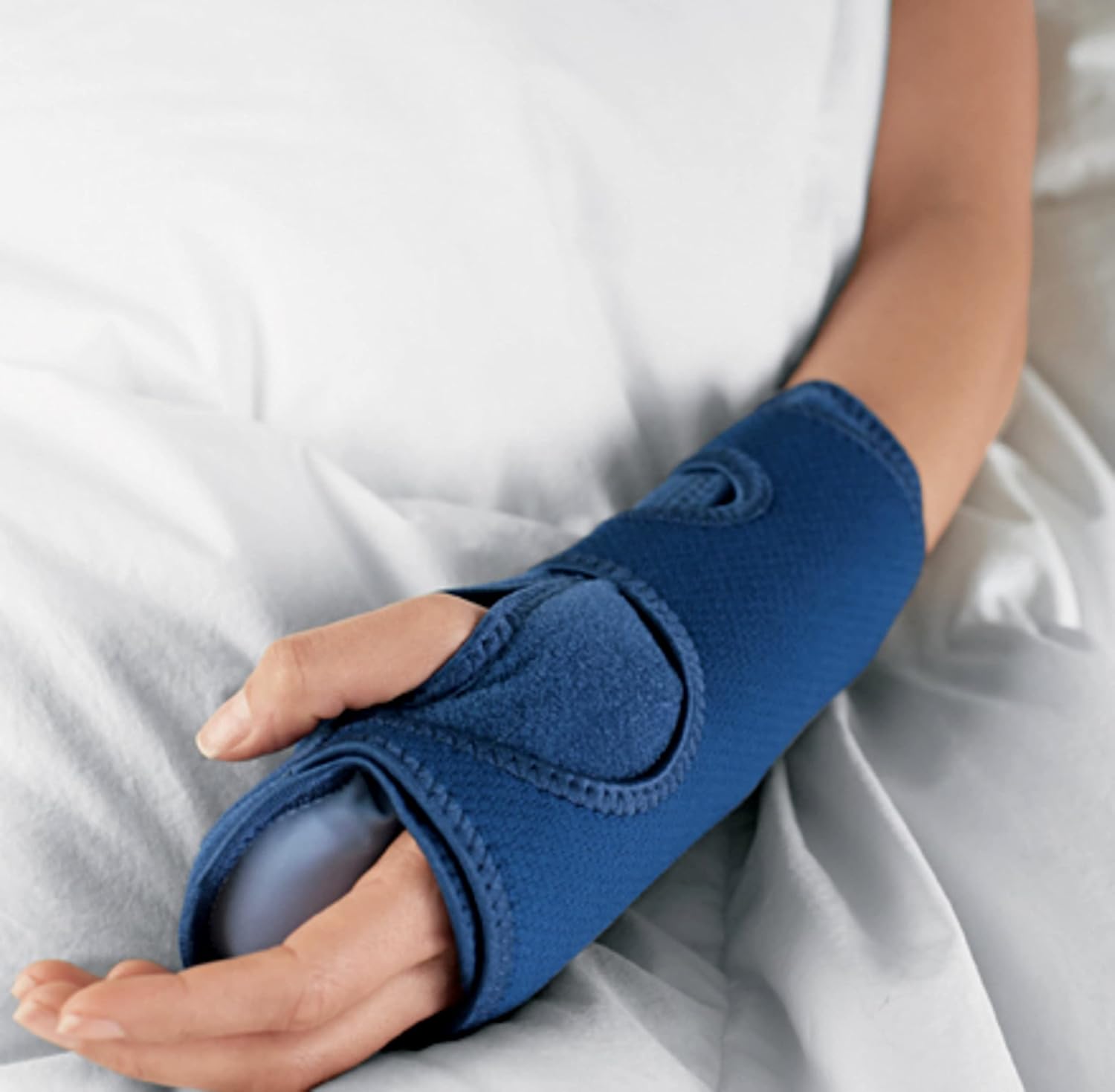 ACE Carpal Tunnel Sleep Splint with Palmar Splint and Cushioned Beads

