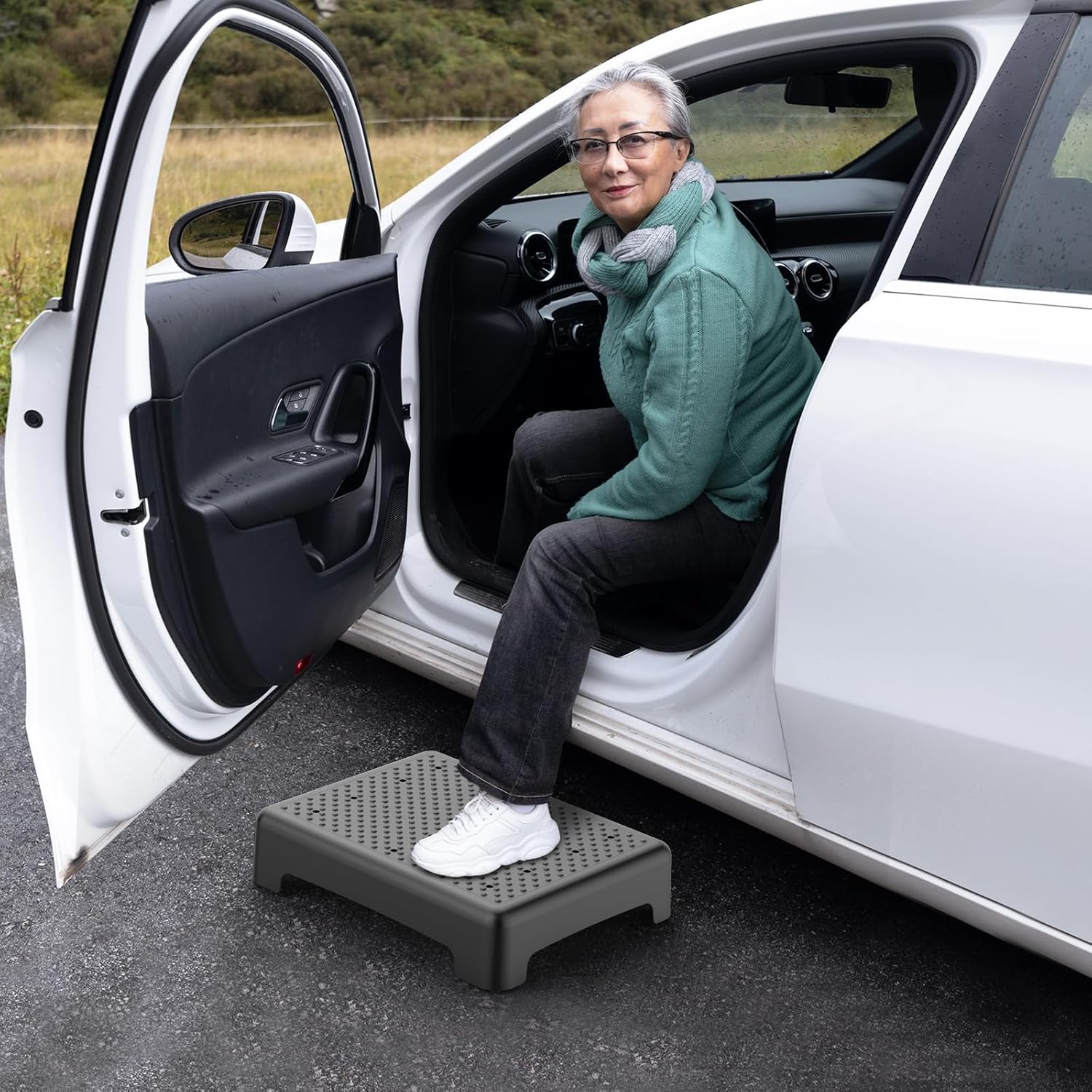 HBTower Mobility Step Stool for Adults and Seniors, Non-Slip Platform Riser

